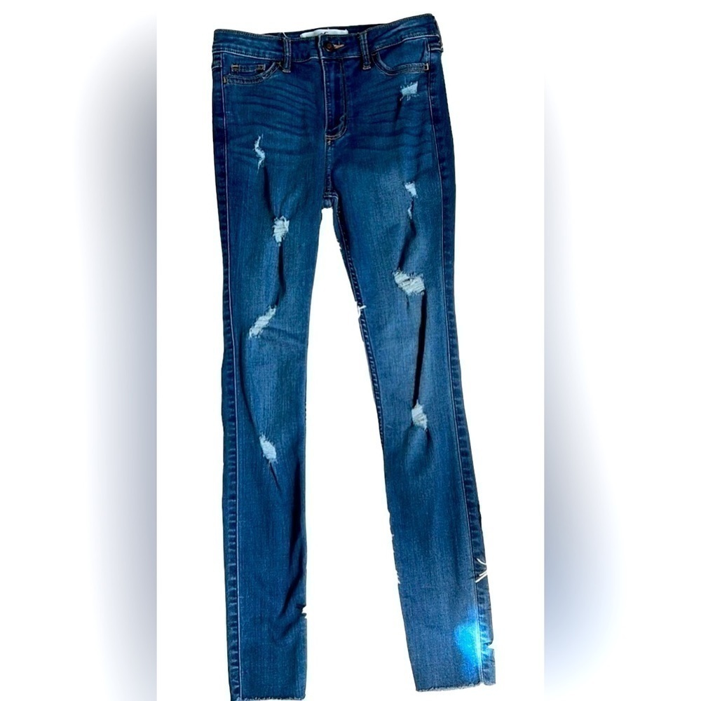 HOLLISTER High Rise Super Skinny Distressed Raw Hem Jeans, Size W24/L28, GUC.